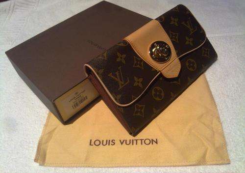 LV / Louis Vuitton Monogram Boetie Wallet Very Spacious & Luxurious!