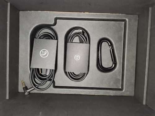 Display Model Bargain! Beats by Dre Solo3 wireless earphones