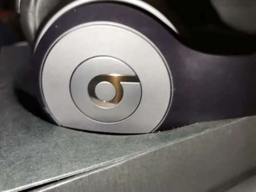 Display Model Bargain! Beats by Dre Solo3 wireless earphones