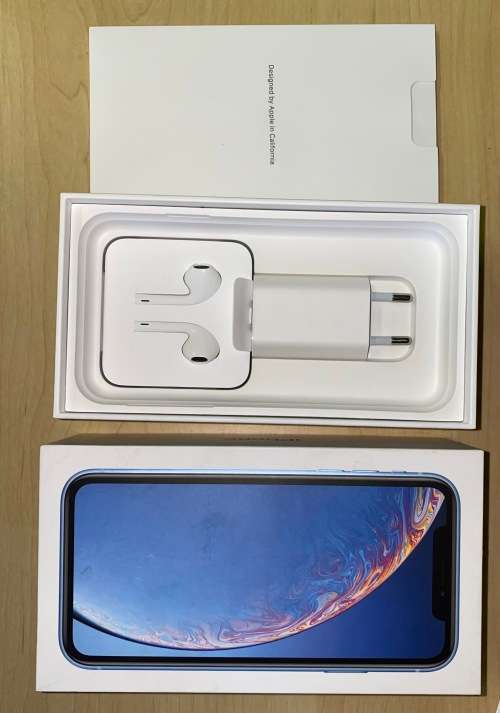 iPhone XR 64gb blue