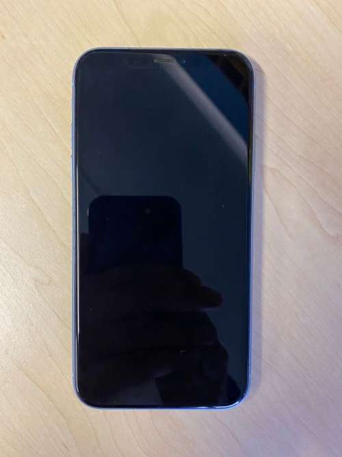 iPhone XR 64gb blue