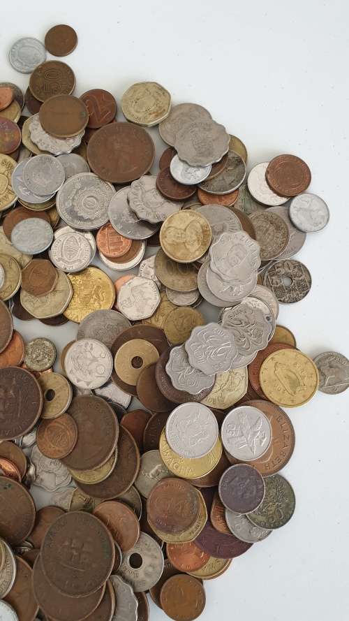 CRAZY R1 AUCTION: 400 Coins LOT - Bid per coin to win lot