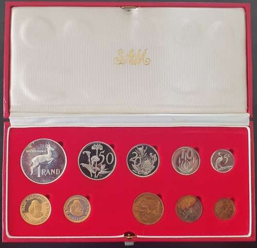 Long Proof Sets with Gold - 1982