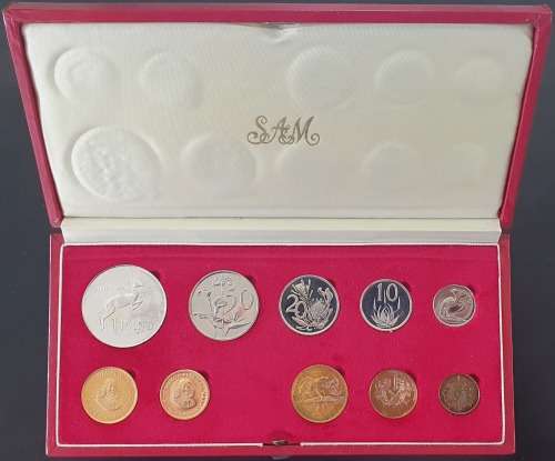 Long Proof Sets with Gold - 1979