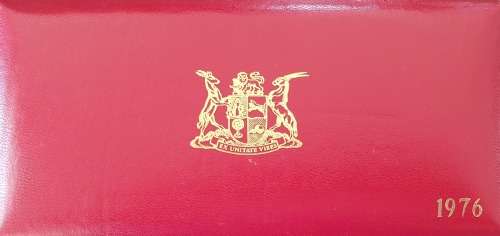 Long Proof Sets with Gold - 1976