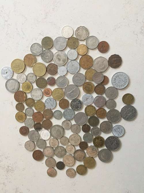 Lot of 100 World Coins