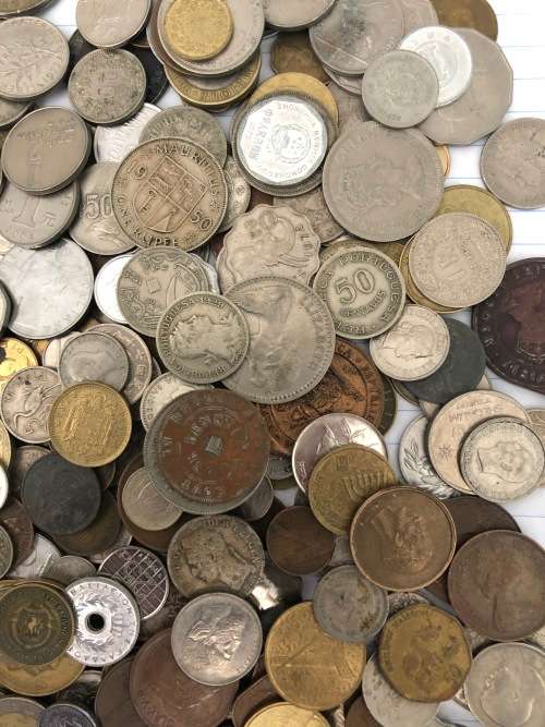 A Lot of 250 International Coins