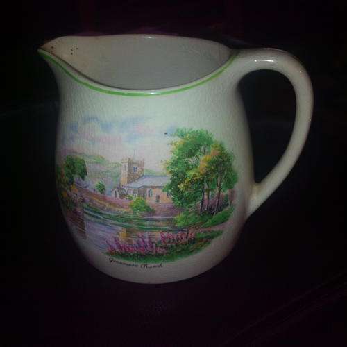 Milkjug Nelson ware England