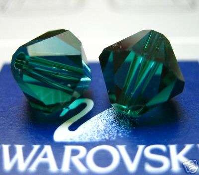 Swarovski Crystal 4mm bicone 5301    * EMERALD *