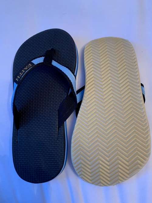 Faith Surfer Joe flip-flops UK9