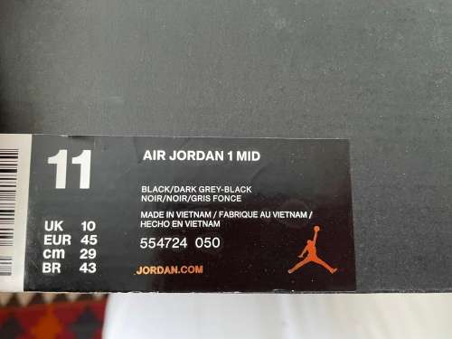 Air Jordan 1 Mid Black UK10