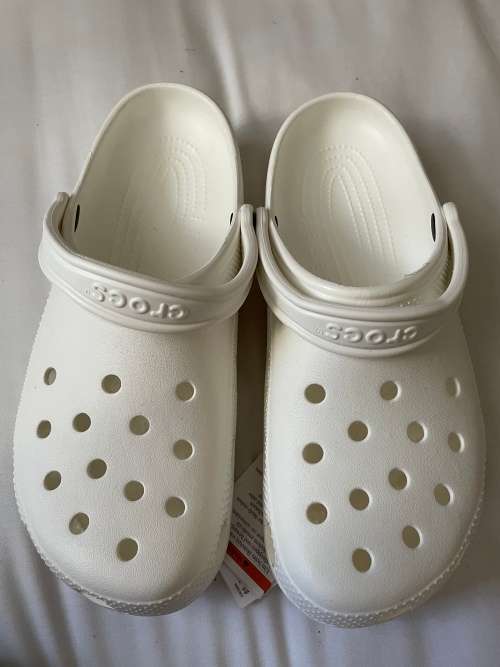 Crocs Classic Clog UK9 white