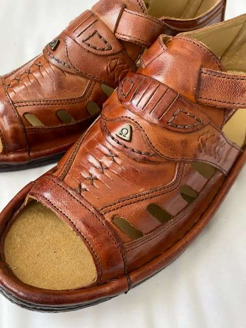 Omega Brown Sandals UK9