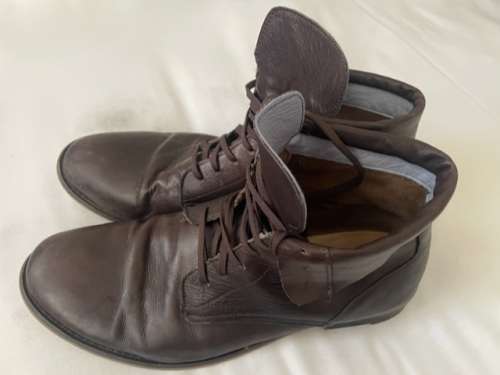 Levis Cedar boots chocolate UK10