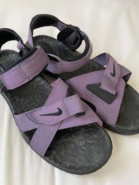 Nike Air Deschutz Sandals UK9