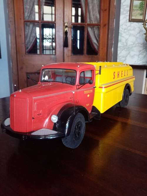 MERCEDES BENZ L6600 TANKER TRUCK