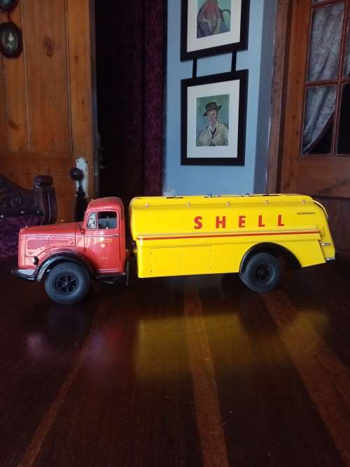 MERCEDES BENZ L6600 TANKER TRUCK