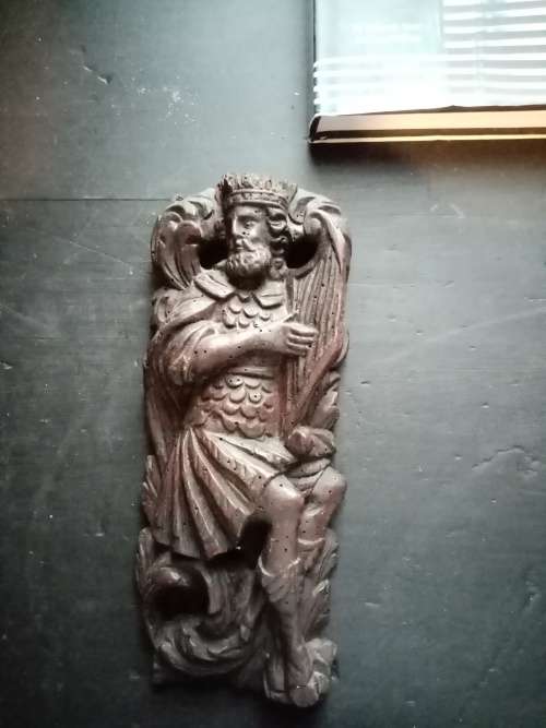 ANTIQUE WOODEN RELIGIOUS ITEM