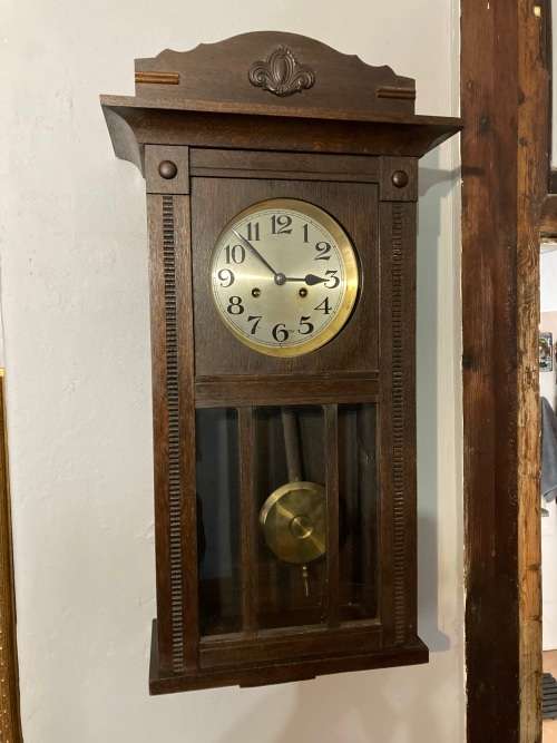 ANTIQUE WALL CLOCK