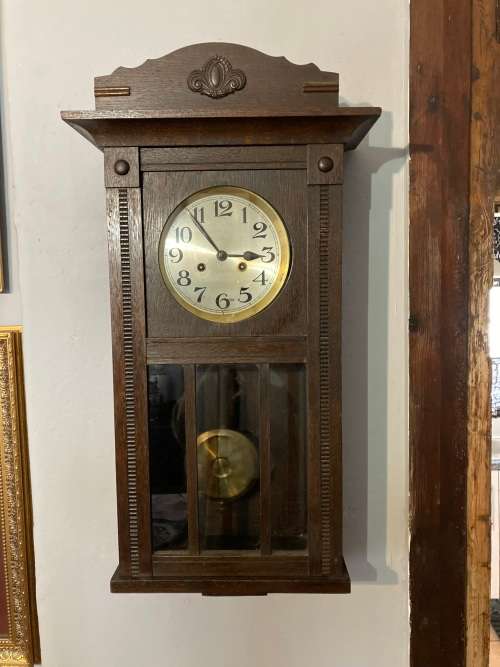 ANTIQUE WALL CLOCK