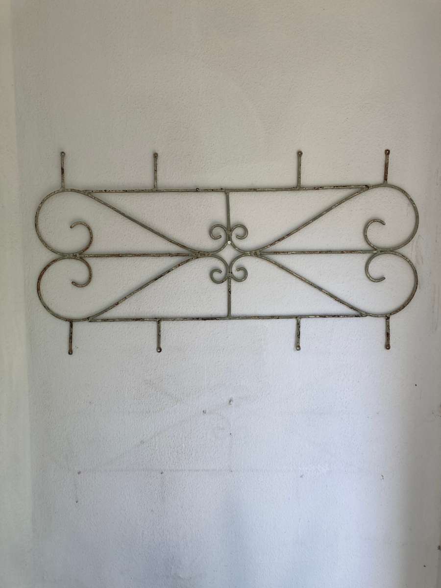 PAIR OF VINTAGE BURGLAR BARS FOR DECOR ( LOT 1 )