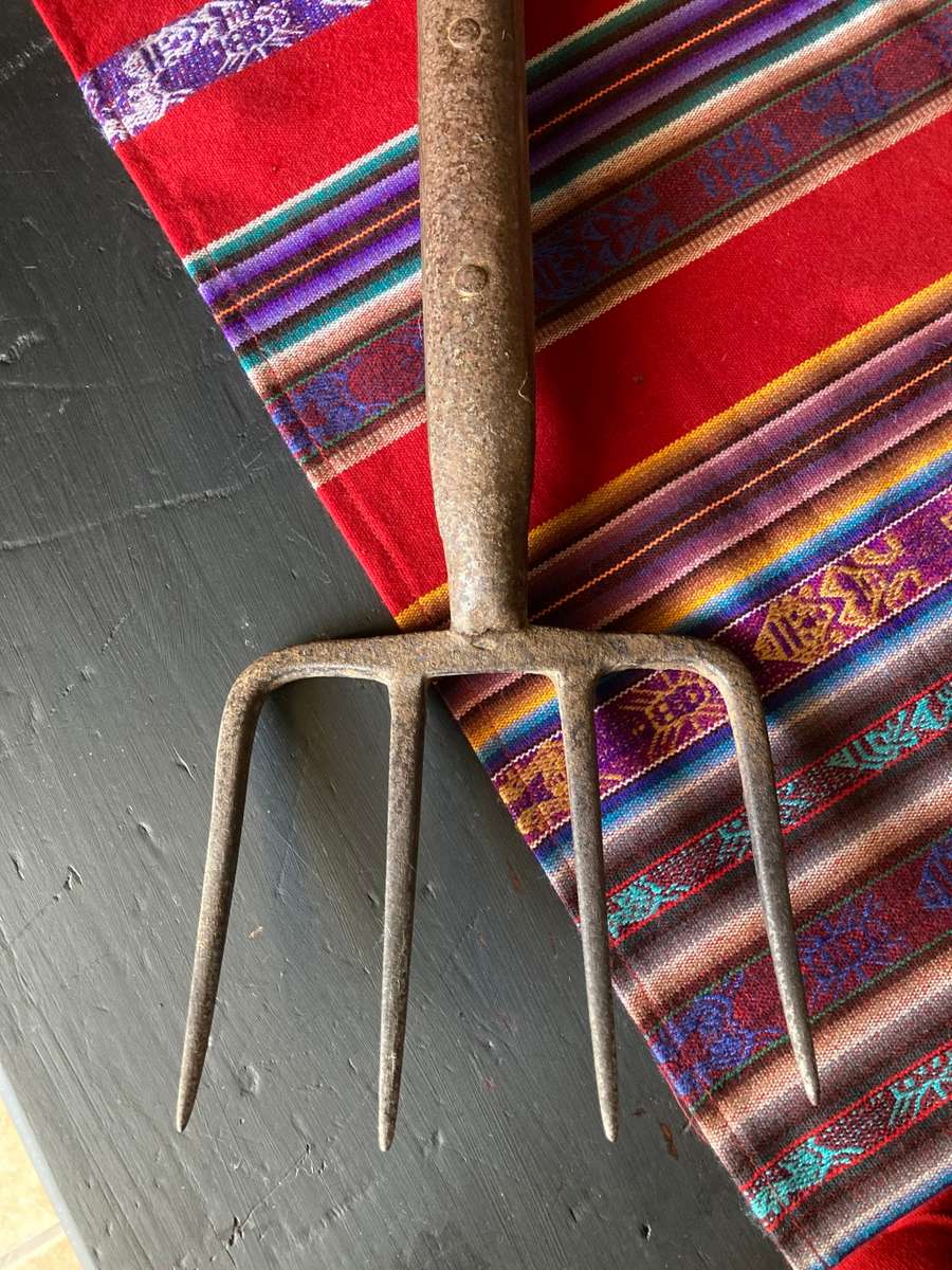 ANTIQUE GARDEN FORK