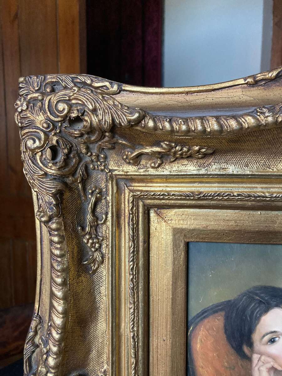 STUNNING PORTRAIT OF A LADY IN AN ORNATE FRAME