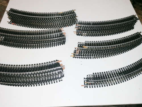 LIMA - rolling stock, locomotives and over 100 rails (Package deal includes everything in the photo)