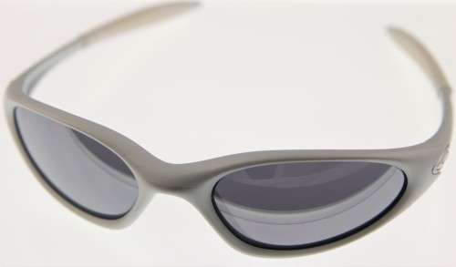 OAKLEY Sunglasses - Made in USA - R1 Start with NO Reserve