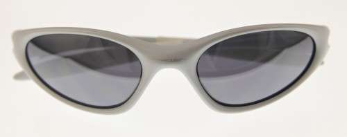 OAKLEY Sunglasses - Made in USA - R1 Start with NO Reserve