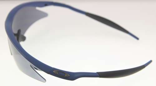 OAKLEY Sunglasses - Made in USA - Unilens - R1 Start with NO Reserve