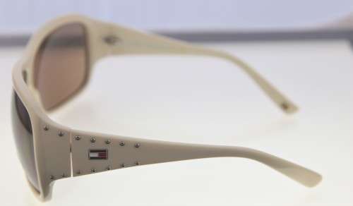 TOMMY HILFIGER Sunglasses - R1 Start with NO Reserve