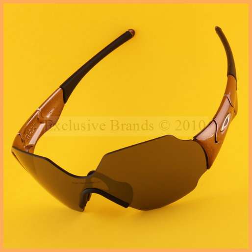 OAKLEY GENTS 100% AUTHENTIC BRAND NEW DESIGNER SUNGLASSES - LARGE LENSES