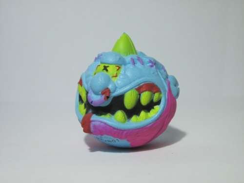 Madballs Blind Bag Series 2 HORN HEAD Mini Figure