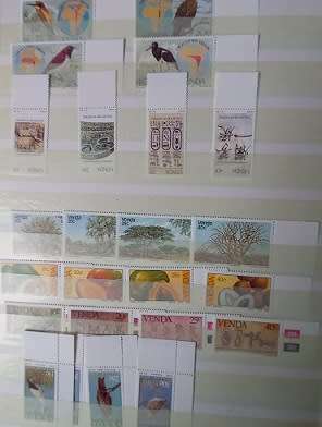 Venda 1979-86 singles in 8pg Stockbook (album included) MM & UM