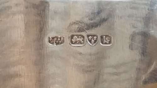 Stunning 925 sold sterling Silver tray