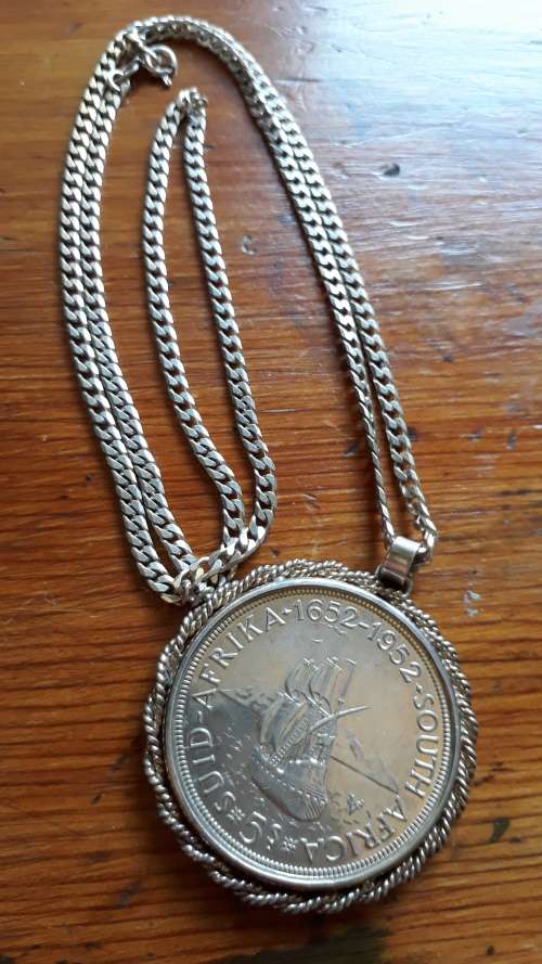 1652-1952 silver zar coin  925 chain
