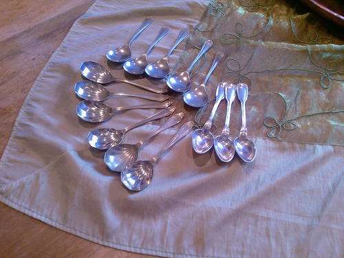 NICE SILVER PLATED SPOONS AND ONE HALLMARKED SIVER SPOON 1R START