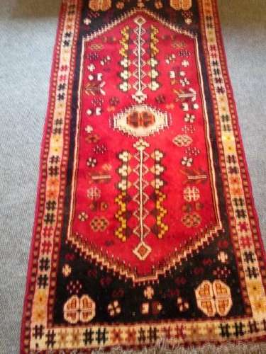 SHIRAZ PERSIAN RUNNER 180CM BY 80CM WITH CERTIFICATE BARGAIN