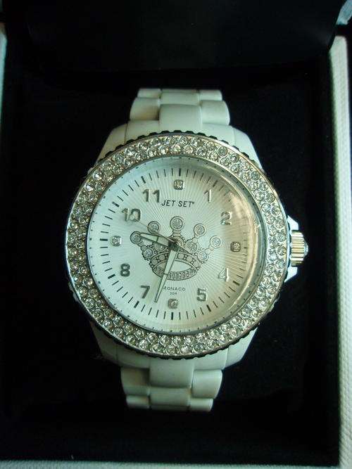 JETSET WHITE WATCH WITH DIAMANTE