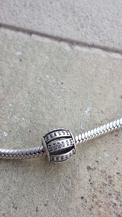 Pandora bracelet and 1 charms