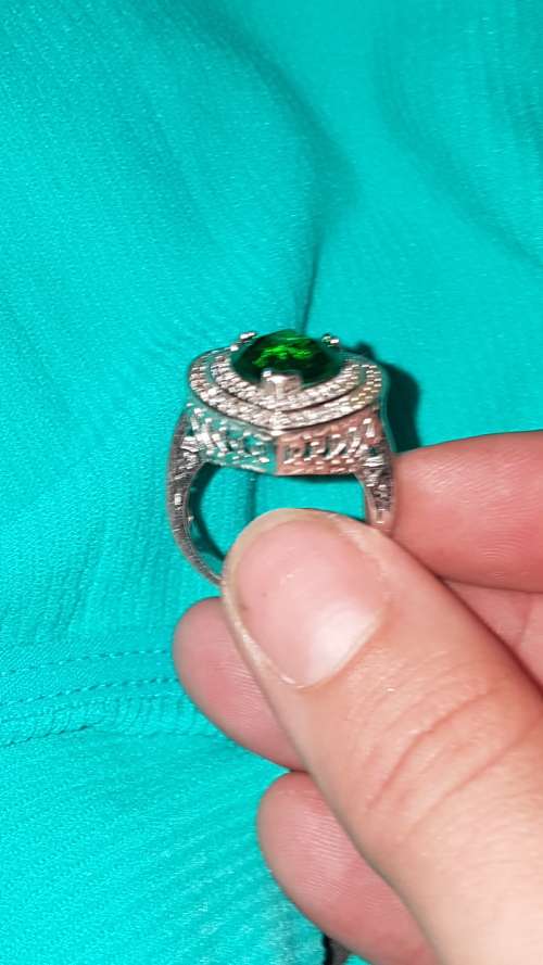 Sterling Silver green and cubic stone ring stunning