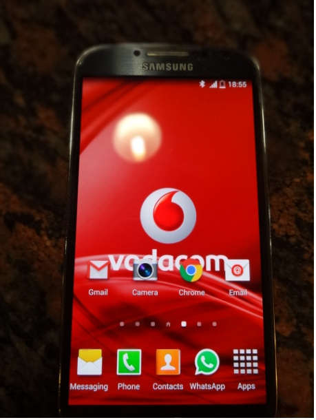 samsung s4 32 gb + 3 covers