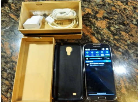 samsung s4 32 gb + 3 covers