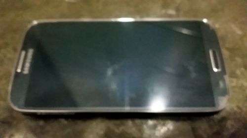 samsung s4 32 gb + 3 covers