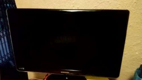 Samsung SyncMaster S24B370 LED 24 Inch Monitor only power and vga cables