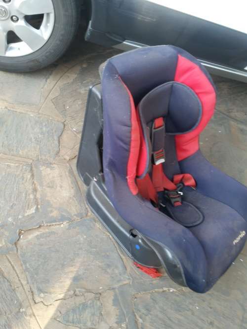 NANIA  CAR SEAT