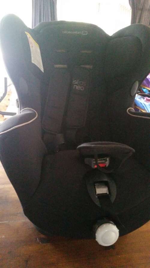 BEBE ADJUSTABLE CAR SEAT