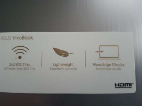 Asus vivobook laptop pristine condition