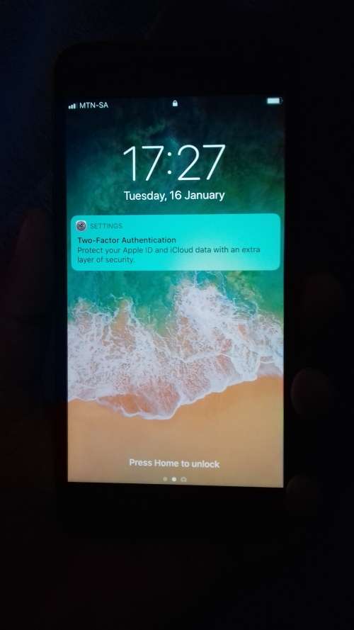 Very Good Condition Iphone 7 plus 32gb Jet black